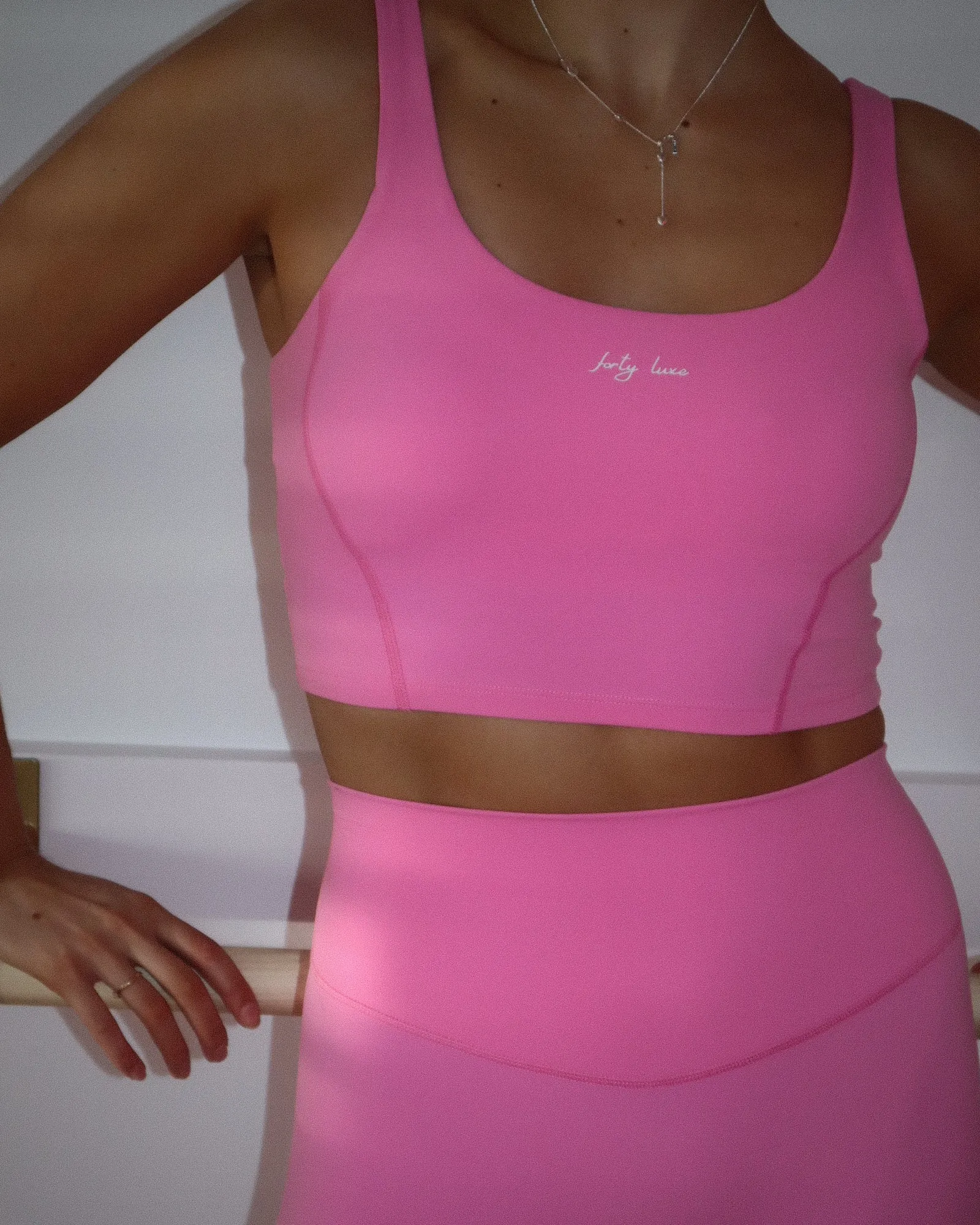 4VITALITY™ SCOOP TANK (BUBBLEGUM)